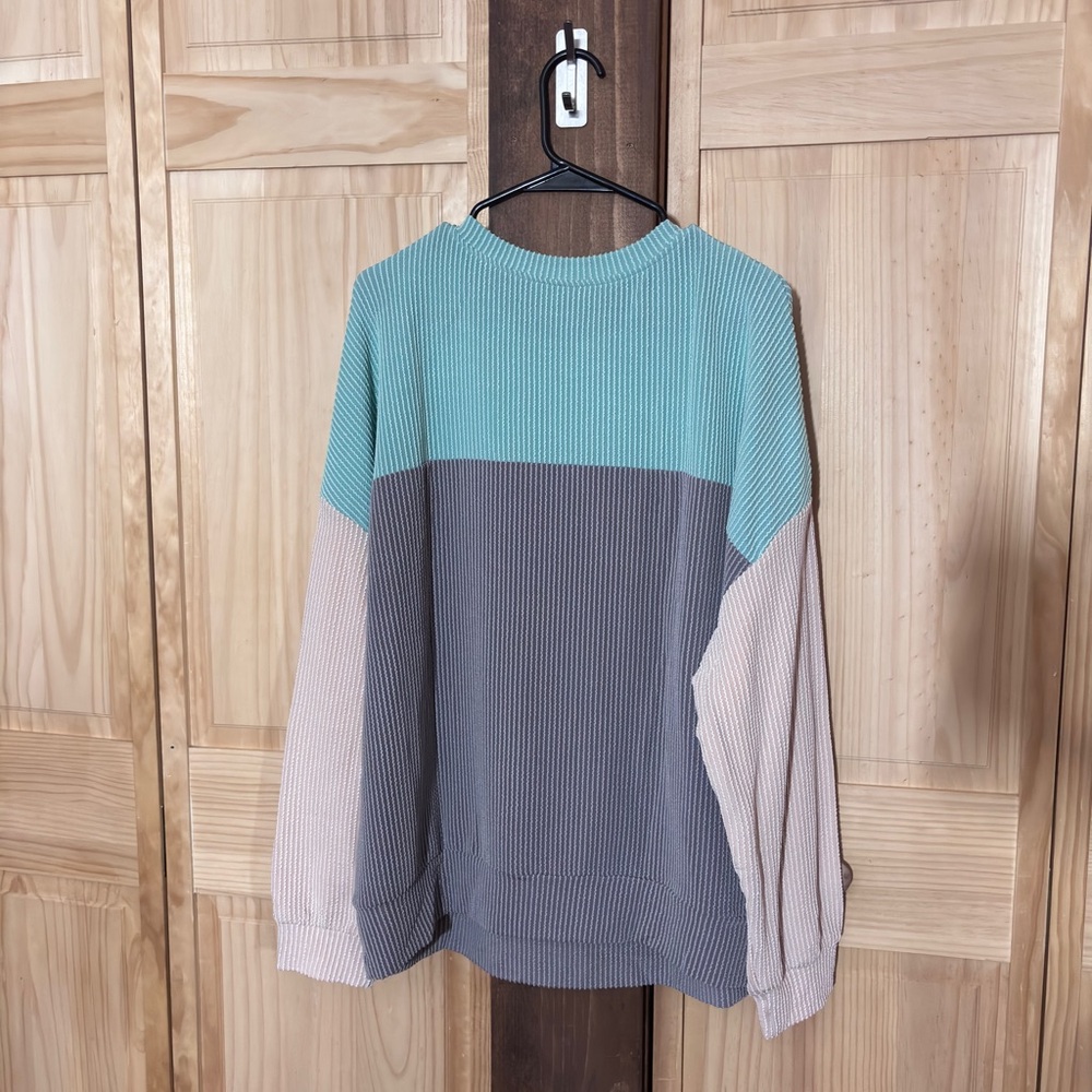 Colorblock Shirt - Picture 5 of 5